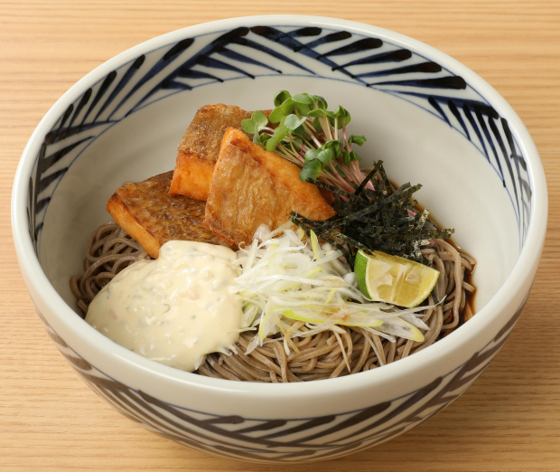 春のおすすめメニュー「鯛の唐揚げぶっかけそば」
